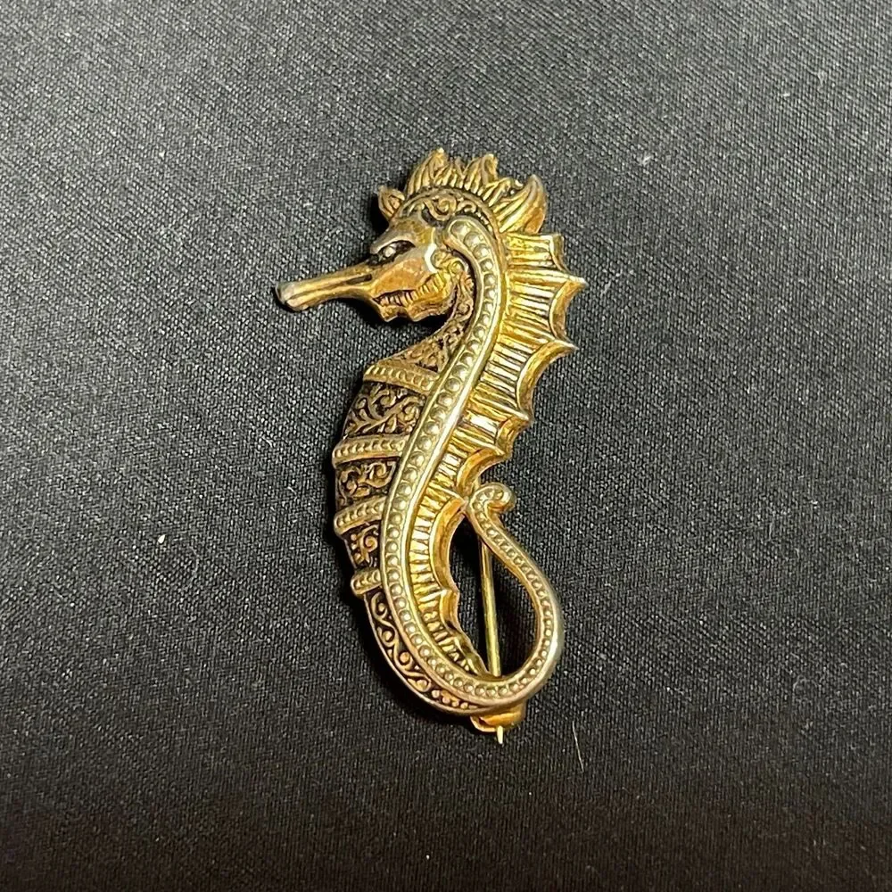 Damascene Spain Seahorse Gold Tone Black Inlay - Picture 3 of 4